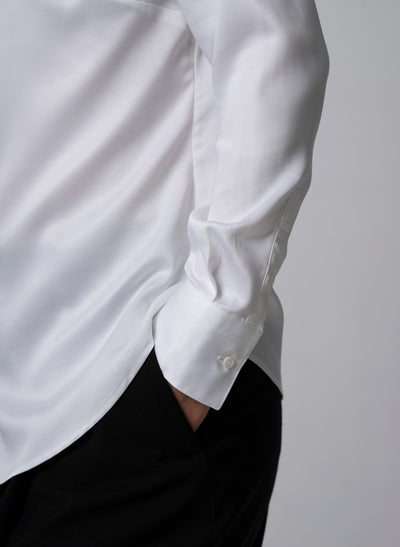 COLLEEN "THE ESSENTIAL" WHITE SEMI-FIT BASIC SHIRT IN TENCEL