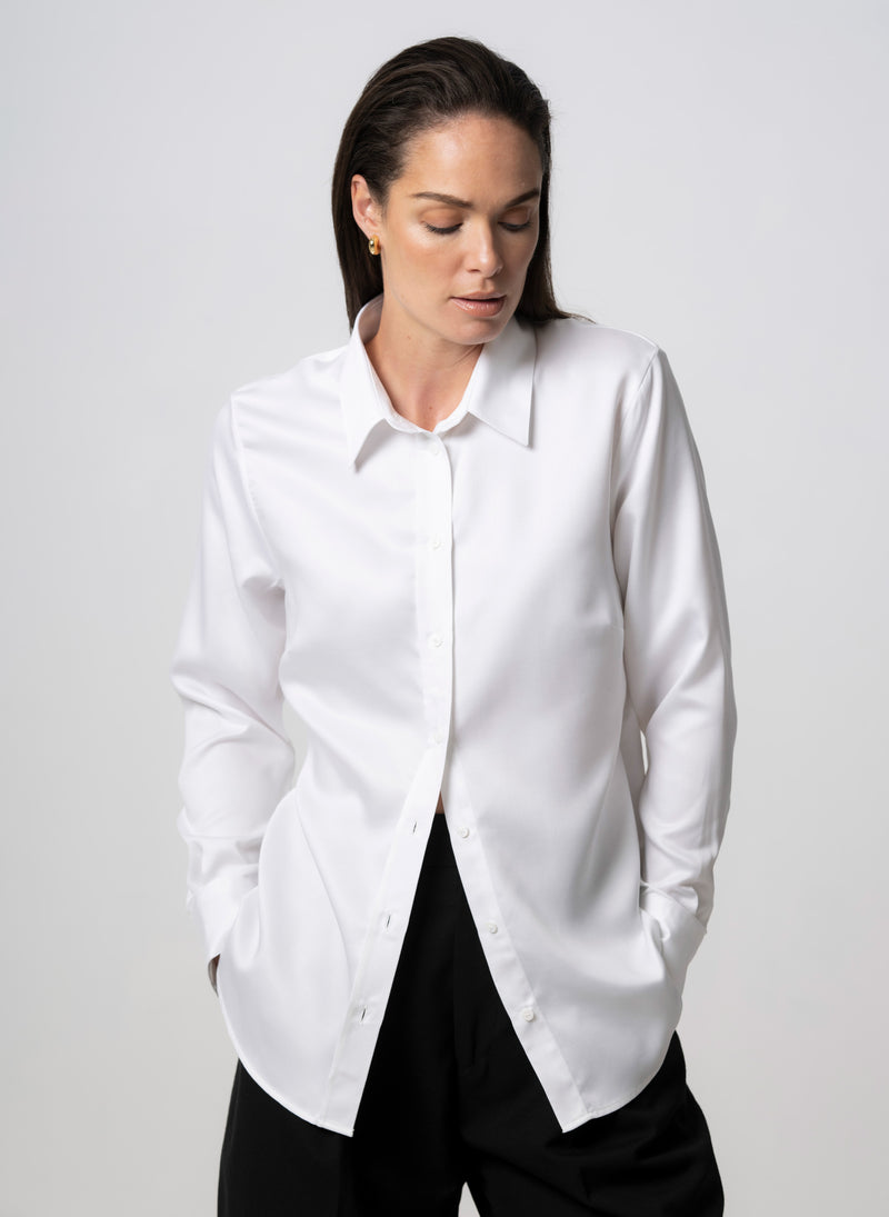 COLLEEN "THE ESSENTIAL" WHITE SEMI-FIT BASIC SHIRT IN TENCEL