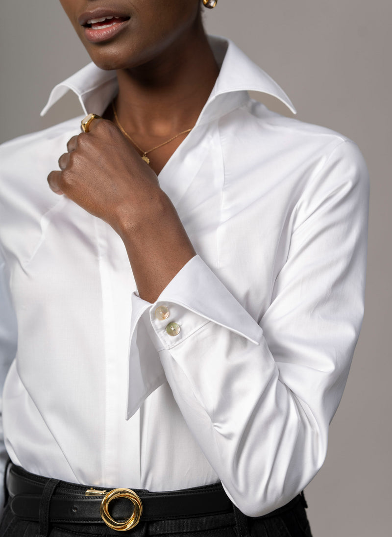 MADELENA "THE BOSS" WHITE TAILORED V-NECK ORGANIC COTTON SHIRT