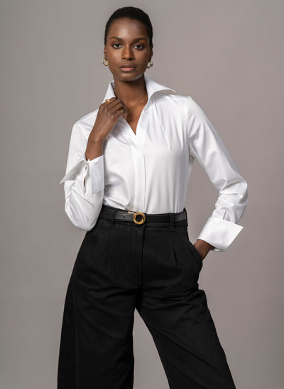 MADELENA "THE BOSS" WHITE TAILORED V-NECK ORGANIC COTTON SHIRT